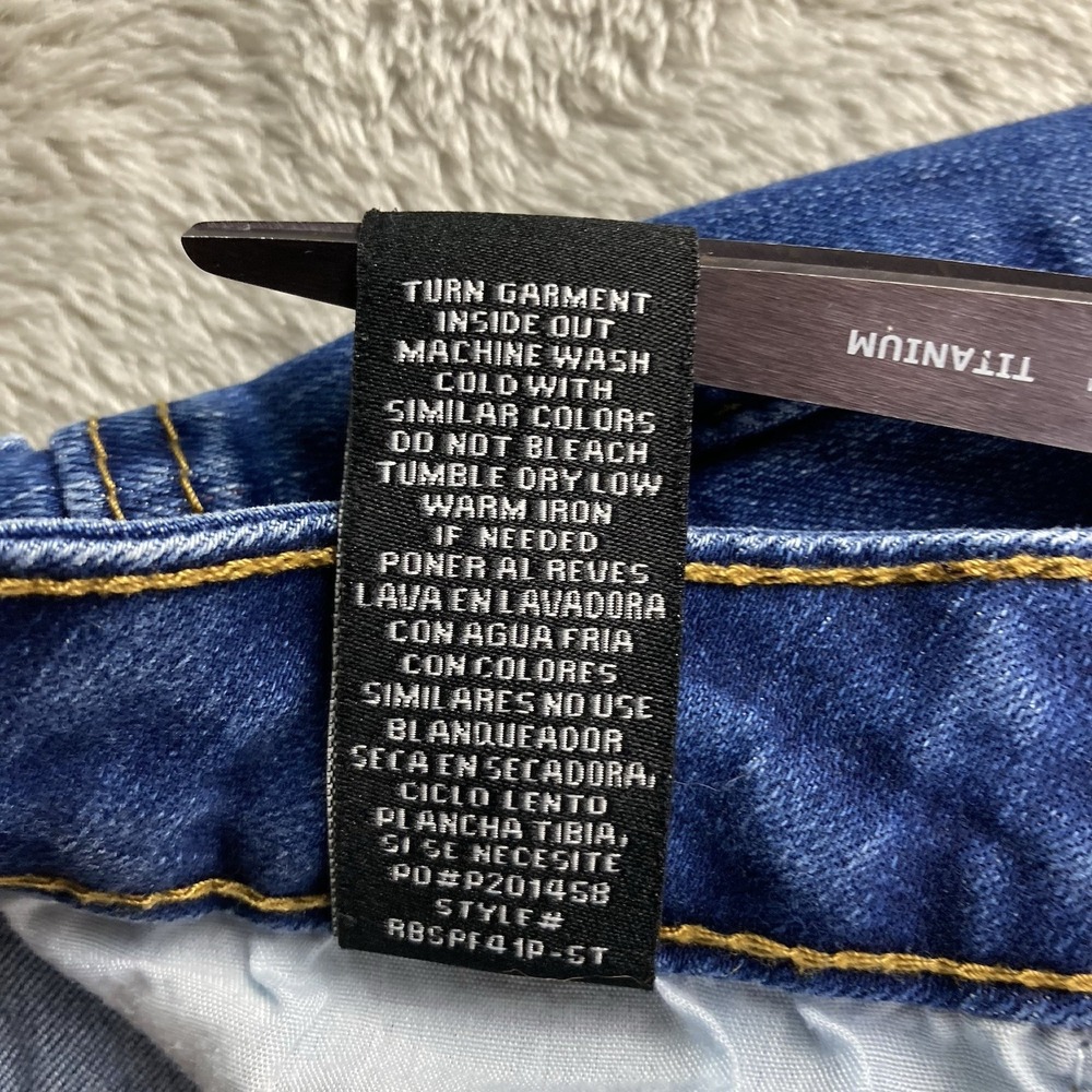 Almost Famous Jeans Size 7 26x30 Blue Denim Bell Bottom Flare Distressed Stretch - Picture 16 of 16